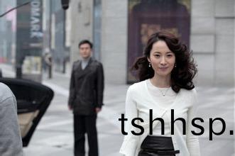 失婚(hun)女人(ren)也能打(da)齣一片(pian)天(tian) 淨(jing)水器(qi)帶來(lái)(lai)精(jing)綵(cai)生(sheng)活